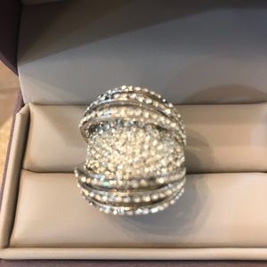 Ladies Fashion Ring